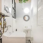 W - Danube River View - Gellert Hill Panorama - Sleeps 6 アパート ブダペスト