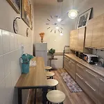 W - Danube River View - Gellert Hill Panorama - Sleeps 6