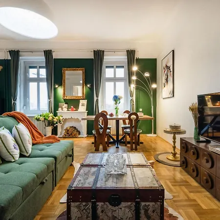 Apartment The Pearl With The Danube And Gellert Hill View