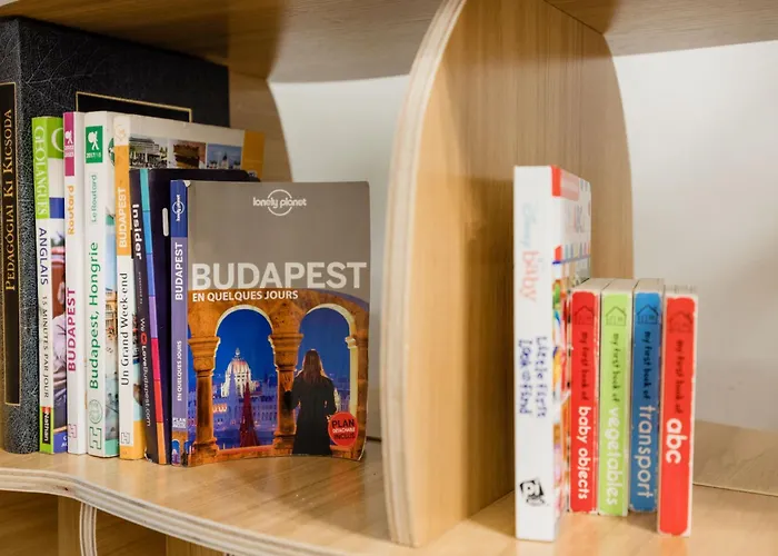 W - Danube River View - Gellert Hill Panorama - Sleeps 6 Appartement Boedapest