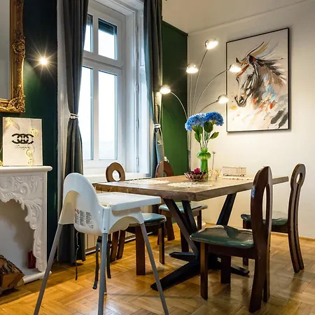 W - Danube River View - Gellert Hill Panorama - Sleeps 6 * Budapešť