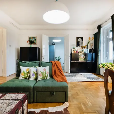 W - Danube River View - Gellert Hill Panorama - Sleeps 6