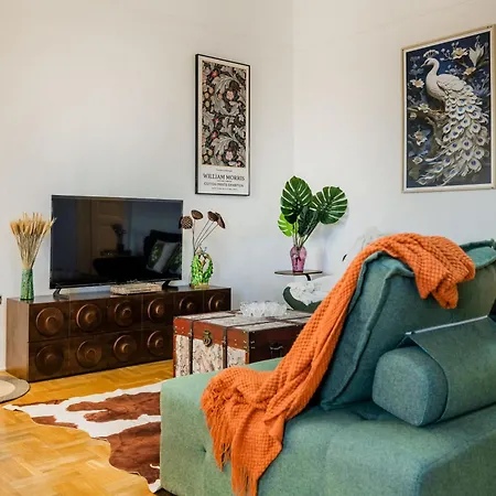 W - Danube River View - Gellert Hill Panorama - Sleeps 6 *